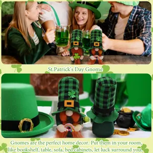 St. Patrick's Day Zwerg mit grünem Karohut und orangefarbenem Bart für die Deko