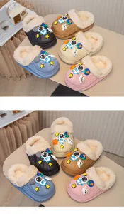 Winterliche Kinder-Clogs mit Weltraum-Astronauten-Motiv und warmem Futter