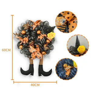 Couronne de sorcière Halloween 60x40cm avec rubans orange et décor de jambes rayées