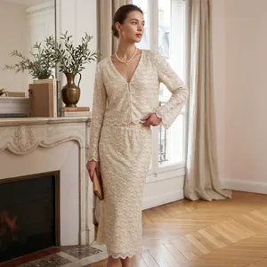 Französischer Promi-Stil Pailletten Perlen Strickjacke Jacke Und Rock Set Für Damen Elegante Trompetenärmel V-Ausschnitt Oberbekleidung