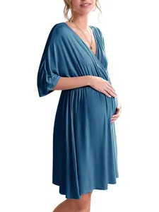 Robe de maternité et d'allaitement élégante à col en V et manches chauve-souris pour l'été