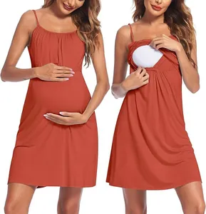 Robe de maternité terracotta avec couche d'allaitement fonctionnelle et très pratique