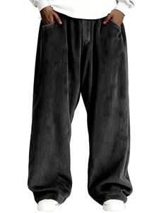 Texture détaillée du pantalon en velours côtelé gris anthracite à jambes larges