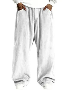 Détail du pantalon décontracté en velours côtelé blanc pour homme, coupe droite et large