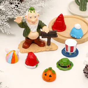 Set de figurita de gnomo de jardín de resina DIY con varios sombreros navideños