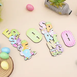 Décorations de lettres de Pâques et de Printemps en bois peint avec lapins et œufs