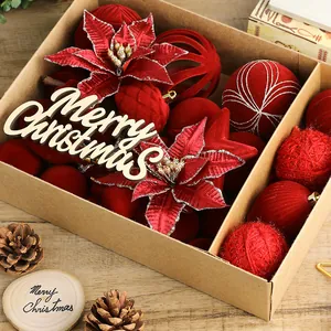 Elegante set di decorazioni natalizie floccate rosse con fiori e ornamenti di velluto in scatola