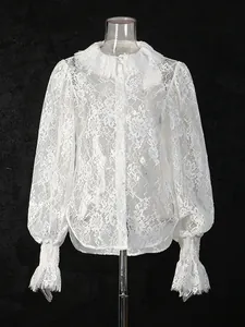 Elegante camicetta in pizzo bianco stile francese con maniche a lanterna e colletto a volant