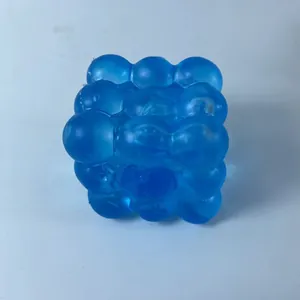 Jouet de décompression cube à bulles bleu pour le bureau et le jeu sensoriel relaxant