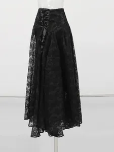 Elegante gonna lunga gotica in pizzo nero con lacci e design floreale in mesh jacquard