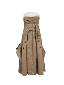 Elegante kaki bandeau-jurk met nep tweedelig effect en dubbele knopen met riemen