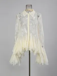Französisches transparentes Spitzen-Hemdkleid mit Rüschen und Pailletten für Damen