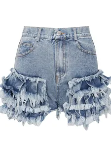 Short en jean taille haute bleu clair avec volants effilochés et détails usés chic