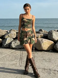 Mini-jupe trapèze camouflage tendance avec poches cargo et taille haute pour femme