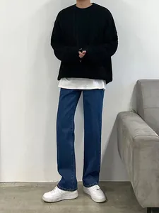 Stylish men's loose fit straight leg blue jeans for spring and autumn seasons