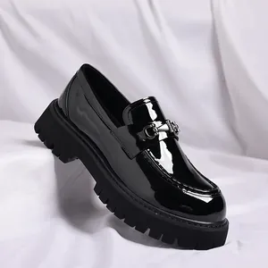 Herren Lackleder Plateau Loafer Horsebit Metall Schnalle Chunky Lug Sole Slip-on Casual Dress Schuhe Für Party Täglich Mode