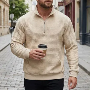 Lässiges beiges Herren-Sweatshirt mit Waffelstrick, halbem Reißverschluss und Tasche