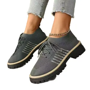 Sneakers platform in maglia traspirante da donna con suola morbida e comoda