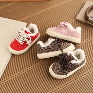 Cozy children's fleece-lined sneakers with star pattern for autumn and winter