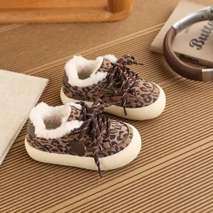 Cozy leopard print kids fleece-lined sneakers with thick soles for autumn and winter