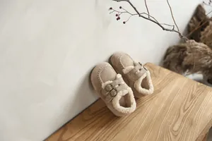 Mocassins pour enfants doublés de polaire beige pour l'automne et l'hiver