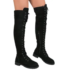 Stylische schwarze Overknee-Schnürstiefel mit bequemem niedrigem Blockabsatz und Reißverschluss