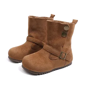 Braune Kinder-Winterstiefel mit warmem Fleecefutter und modischer Seitenschnalle