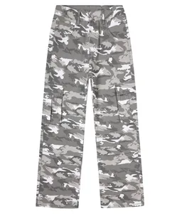 High-waisted grey camouflage cargo jeans with wide-leg straight cut and side pockets