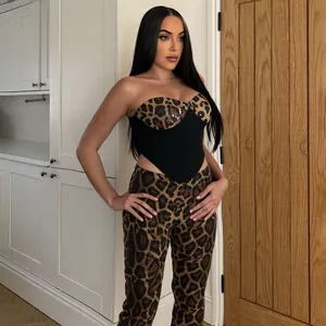 Sexy zweiteiliges Set mit Leopardenmuster, Pailletten-Korsett-Oberteil und Schlaghose