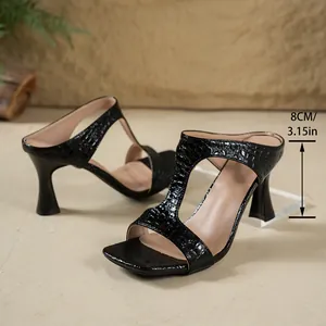 Eleganti sabot neri con stampa coccodrillo e tacco a spillo alto 8 cm da donna ufficio