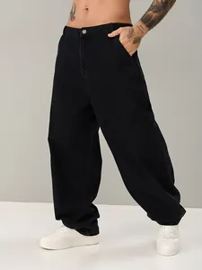 Men's loose plus size straight black jeans in casual streetwear style