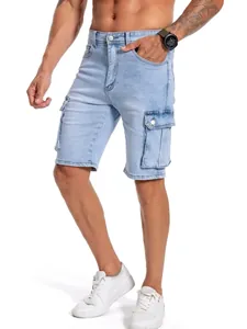 Pantaloncini cargo da uomo in denim celeste con tasche multiple e vestibilità casual comoda