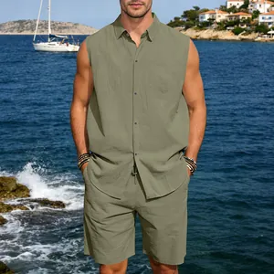 Herren Sommer Set aus olivgrünem Leinen mit ärmellosem Hemd und Shorts für den Strand