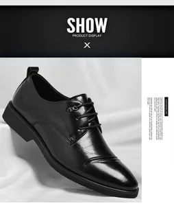 Vista detallada de un zapato Derby de cuero negro pulido para vestimenta formal de negocios