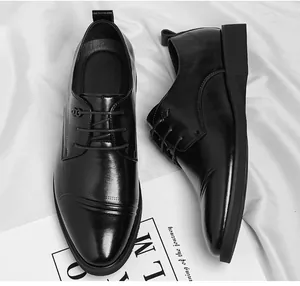 Zapatos Derby clásicos de cuero negro para hombre con costuras decorativas y cordones