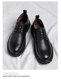 Chaussures richelieu noires classiques pour hommes avec semelles épaisses