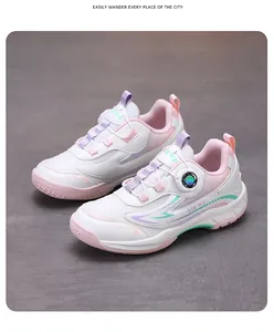 Chaussures de badminton légères pour enfants avec accents roses et lacets rotatifs