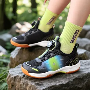 Junior professional badminton sneakers with breathable mesh and rotating lace system