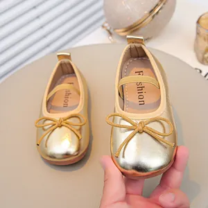 Elegante goldene Prinzessinnen-Ballerinas für Mädchen mit Schleife und weicher Sohle