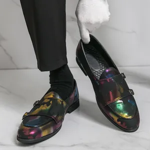 Elegante Herren-Monkschuhe mit schillerndem Farbmuster und doppelter Schnalle Design