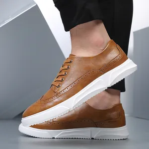 Ανδρικά καφέ δερμάτινα παπούτσια Brogue με λευκές σόλες πλατφόρμας και κλασικά κορδόνια