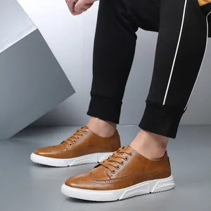 Ανδρικά Casual Παπούτσια Brogue Βρετανικού Στυλ από Συνθετικό Δέρμα Με Κορδόνια Vintage Μοντέρνα Sneakers για Καθημερινή Χρήση