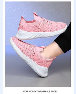 Leichte atmungsaktive rosa Flyknit-Sneaker für Kinder mit bequemer weißer rutschfester Sohle