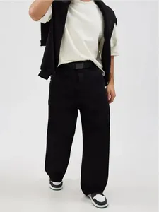 Men's oversized black straight-leg jeans in a comfortable loose fit for casual wear.