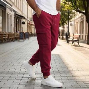 Pantalones cargo burdeos para hombre con múltiples bolsillos y cordón ajustable