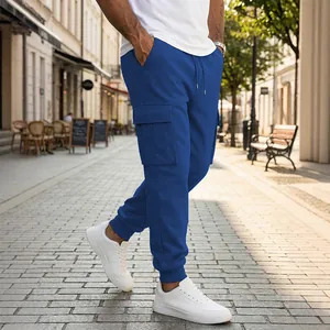 Pantalones cargo azules para hombre con múltiples bolsillos y cintura con cordón