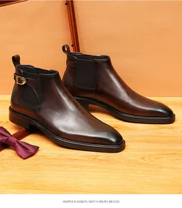 Bottines Chelsea de luxe pour hommes en cuir marron foncé avec une boucle élégante
