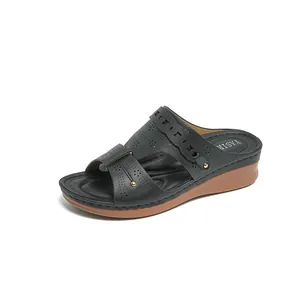 Women's Wedge Sandals Peep Toe Summer Beach Slippers Laser Cut Hollow Out Sandals With Rivets Comfortable Platform Shoes For Women