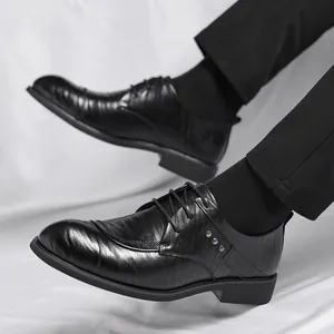 Heren Zakelijke Formele Leren Schoenen Puntige Neus Vetersluiting Britse Stijl Schoenen Voor Bruiloft Casual Kantoor