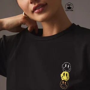 Schwarzes Damen-T-Shirt aus 100 % Baumwolle mit kreativen schmelzenden Smileys.